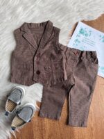 جلیقه و شلوار پسرانه رنگ قهوه‌ای